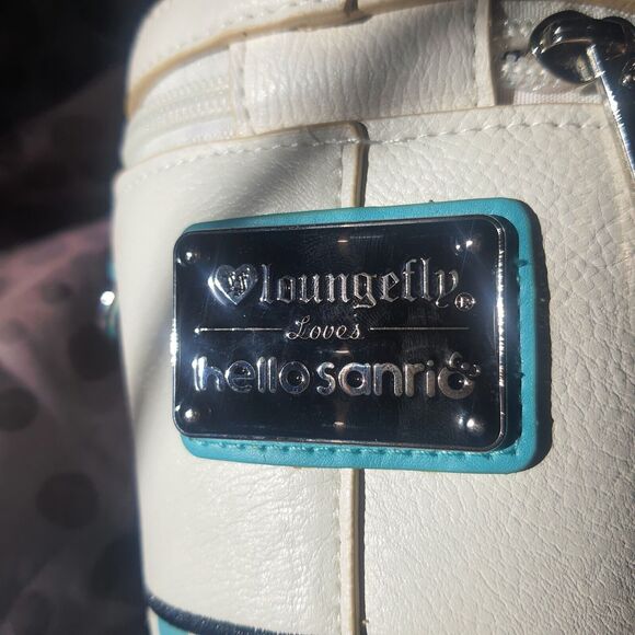 Loungefly Sanrio Hello Kitty Purse Drink Cup Crossbody Bag Heart Logo - Picture 3 of 12